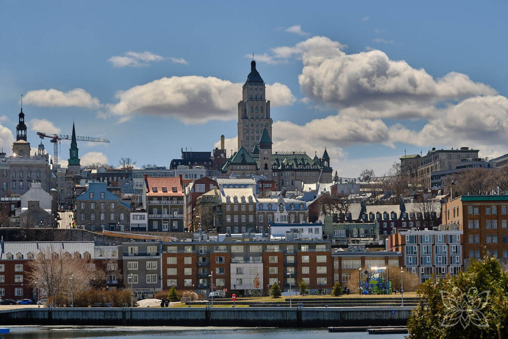 Blick auf Québec vom Yachthafen und unserem Übernachtunsspot aus