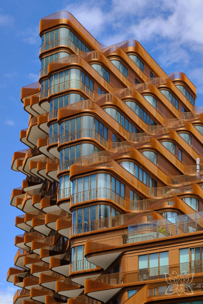 Wellenförmige Architektur in Toronto