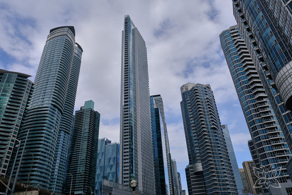 Skyline von Toronto - ein Blick nach oben