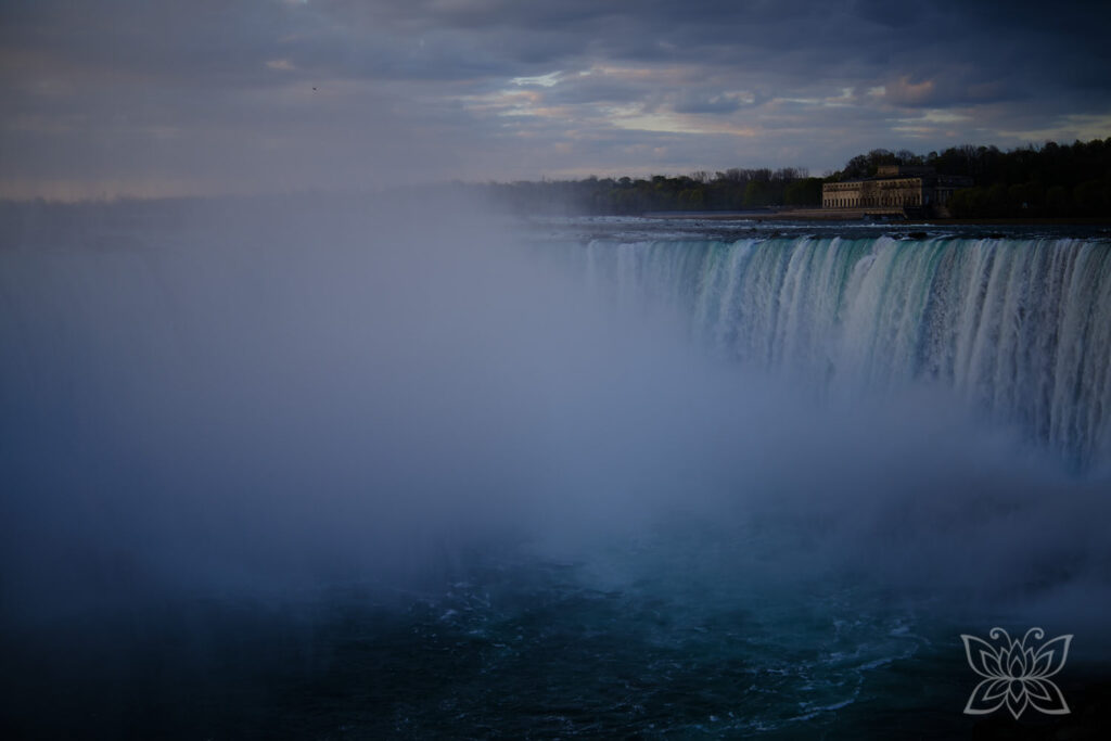 Niagara-Fälle zum Sonnenaufgang