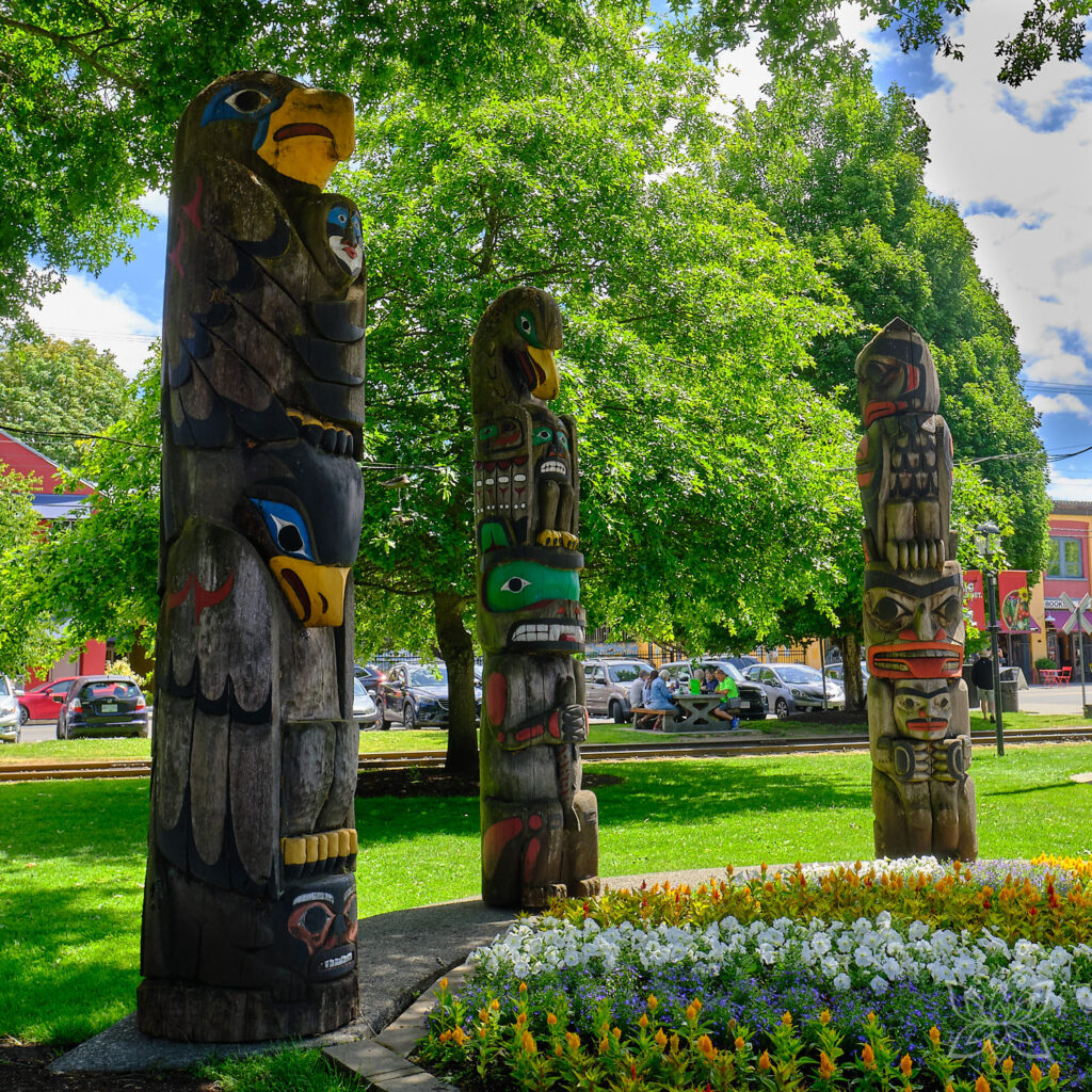 Totempfähle in Duncan