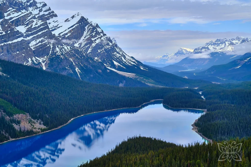 Smaragdblauer Peyto Lake im Banff NP Kanada
