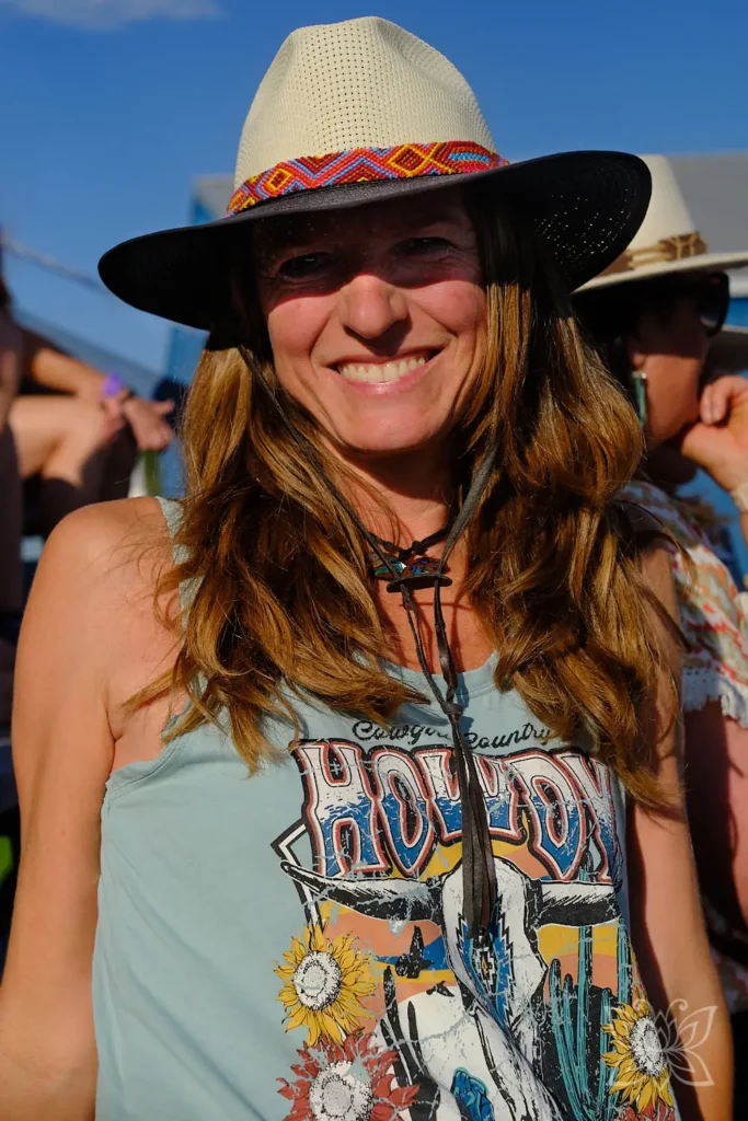 Inga mit Cowboyhut 
